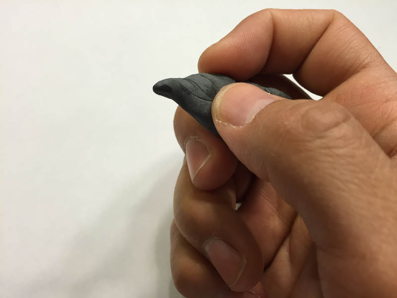 how to form a kneaded eraser to a point