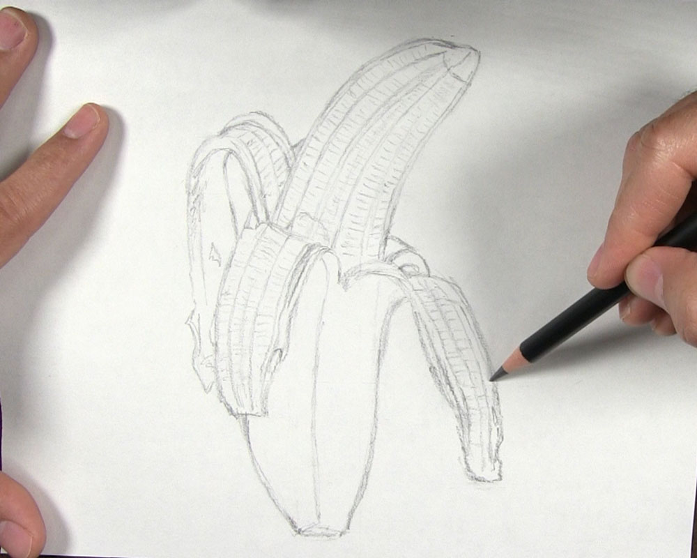 draw lines on the right of the peeled banana